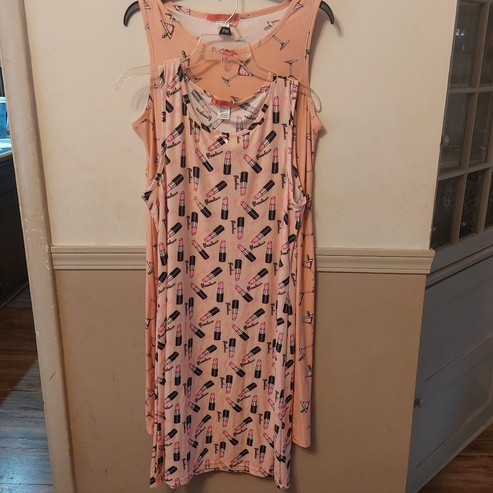 5 More Minutes Tank Sleep Shirt Nightgowns Lot of 2 Martini and Lipstick Sz M